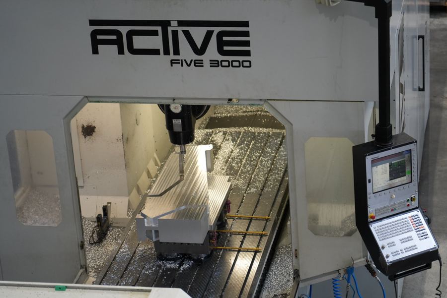 Lavorazione sul centro di lavoro ACTIVE FIVE 3000